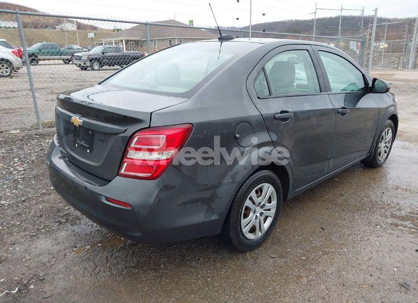 Photo 4 of 2017 Chevrolet Sonic LS AUTO (VIN 1G1JB5SH1H4162019)