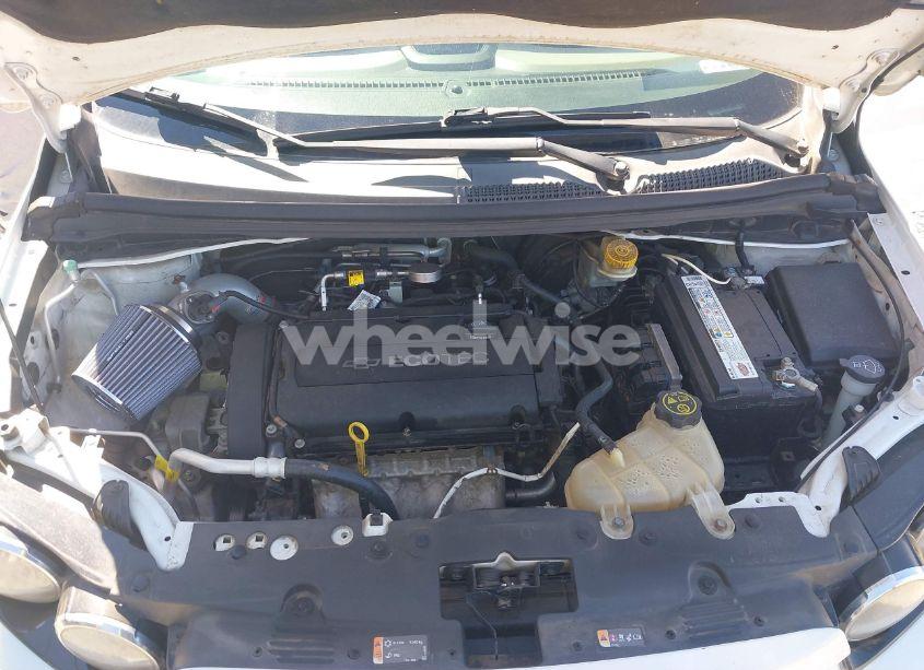 Photo 10 of 2014 Chevrolet Sonic LS MANUAL (VIN 1G1JB5SH2E4148478)