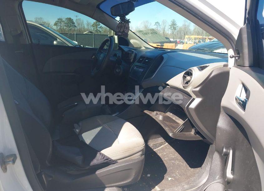 Photo 5 of 2014 Chevrolet Sonic LS MANUAL (VIN 1G1JB5SH2E4148478)