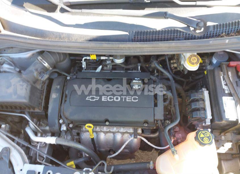 Photo 10 of 2018 Chevrolet Sonic LS AUTO (VIN 1G1JB5SH2J4112817)