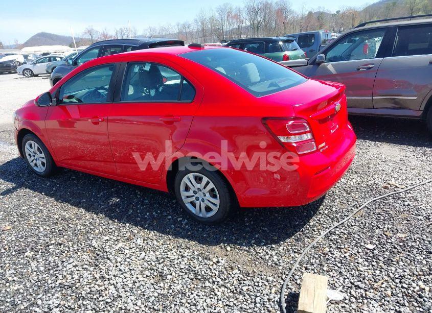 Photo 3 of 2017 Chevrolet Sonic LS AUTO (VIN 1G1JB5SH3H4163902)