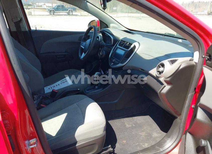 Photo 5 of 2017 Chevrolet Sonic LS AUTO (VIN 1G1JB5SH3H4163902)