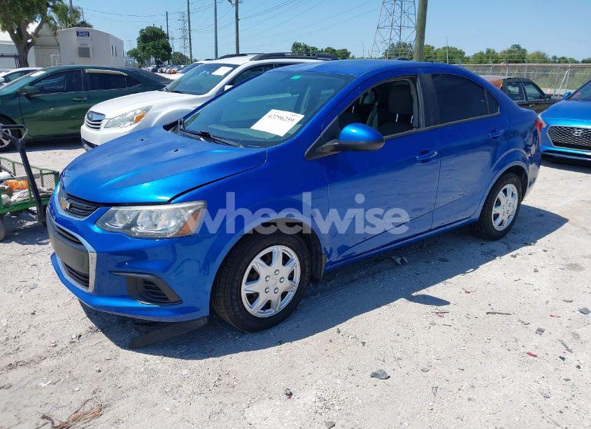 Photo 2 of 2017 Chevrolet Sonic LS AUTO (VIN 1G1JB5SH3H4175533)