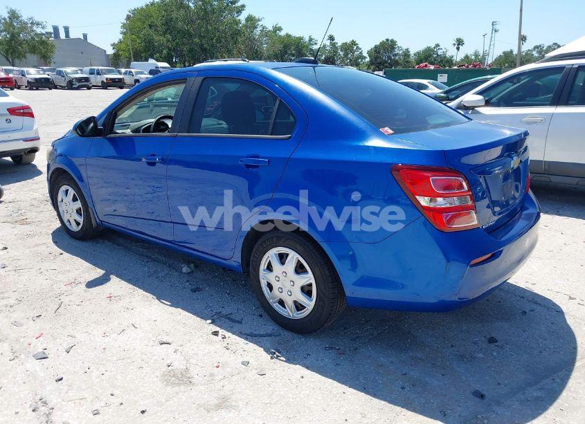 Photo 3 of 2017 Chevrolet Sonic LS AUTO (VIN 1G1JB5SH3H4175533)