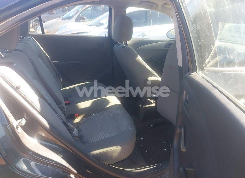 Photo 8 of 2018 Chevrolet Sonic LS AUTO (VIN 1G1JB5SH3J4126225)