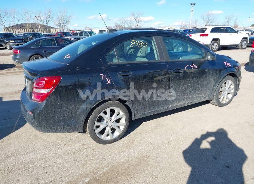 Photo 4 of 2017 Chevrolet Sonic LS AUTO (VIN 1G1JB5SH4H4165111)