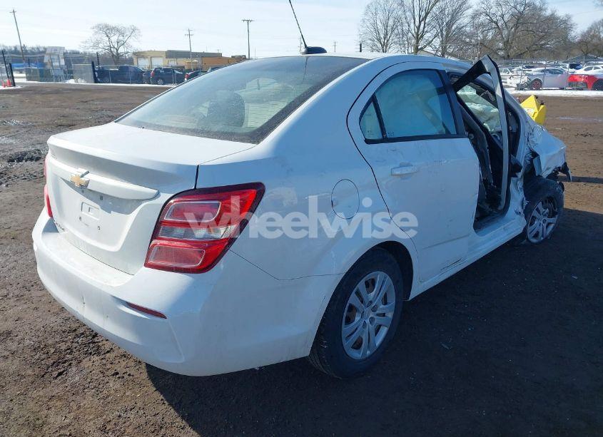 Photo 4 of 2017 Chevrolet Sonic LS AUTO (VIN 1G1JB5SH4H4166095)