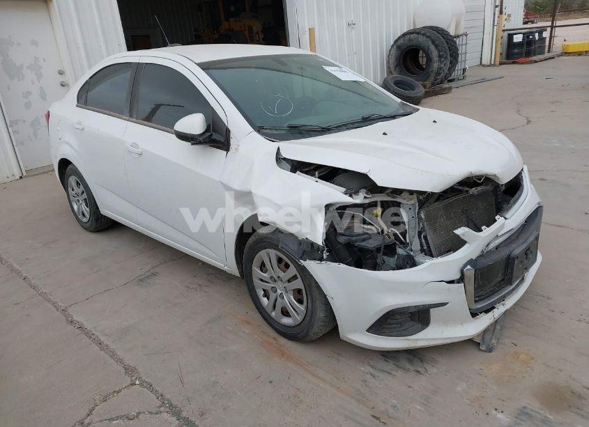 2018 Chevrolet Sonic LS AUTO (VIN 1G1JB5SH4J4119770) main photo