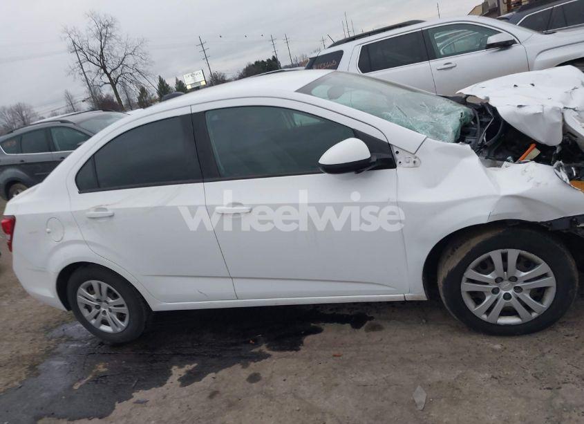 Photo 13 of 2018 Chevrolet Sonic LS AUTO (VIN 1G1JB5SH4J4136715)