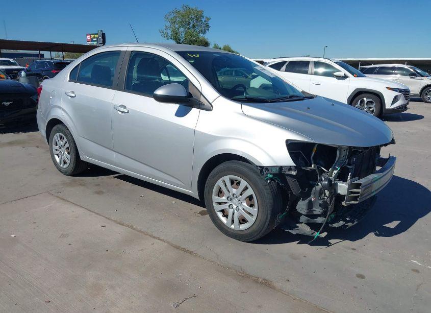 2018 Chevrolet Sonic LS AUTO (VIN 1G1JB5SH7J4101151) main photo