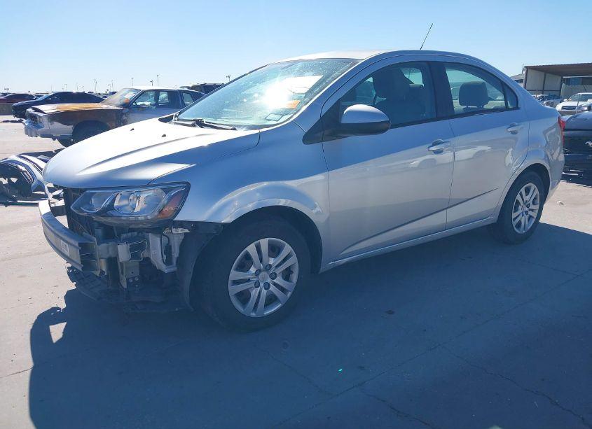 Photo 2 of 2018 Chevrolet Sonic LS AUTO (VIN 1G1JB5SH7J4101151)