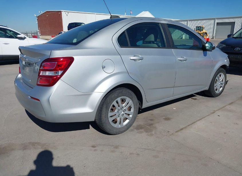 Photo 4 of 2018 Chevrolet Sonic LS AUTO (VIN 1G1JB5SH7J4101151)