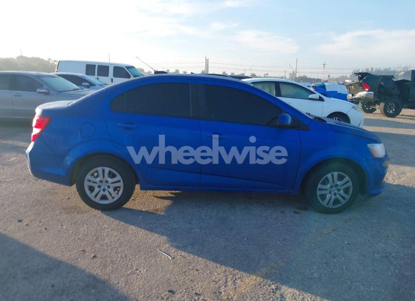 Photo 13 of 2018 Chevrolet Sonic LS AUTO (VIN 1G1JB5SH9J4103452)