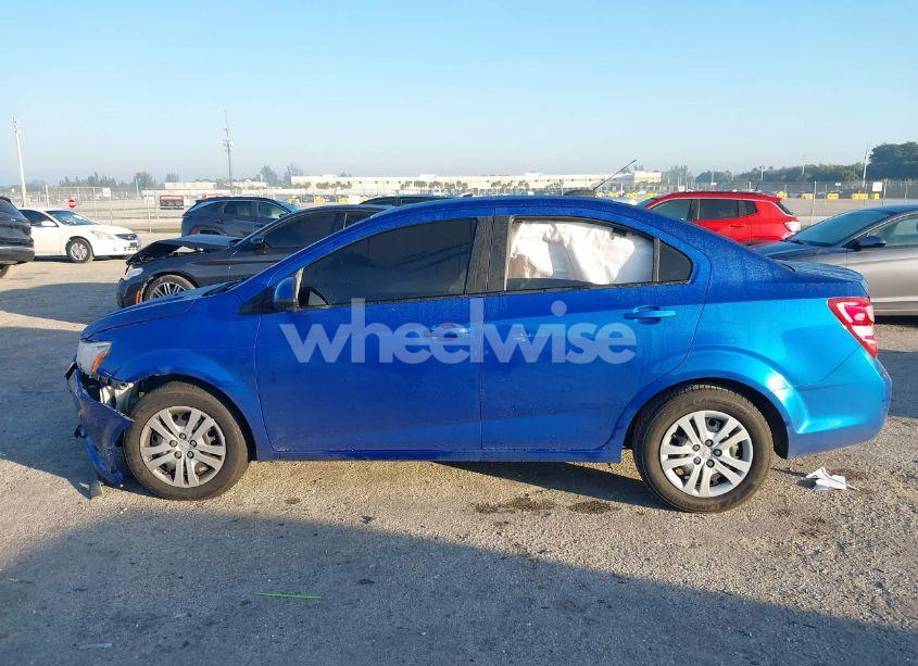 Photo 14 of 2018 Chevrolet Sonic LS AUTO (VIN 1G1JB5SH9J4103452)
