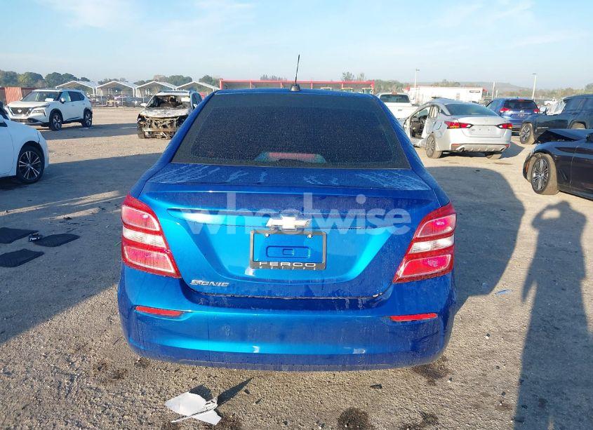 Photo 16 of 2018 Chevrolet Sonic LS AUTO (VIN 1G1JB5SH9J4103452)