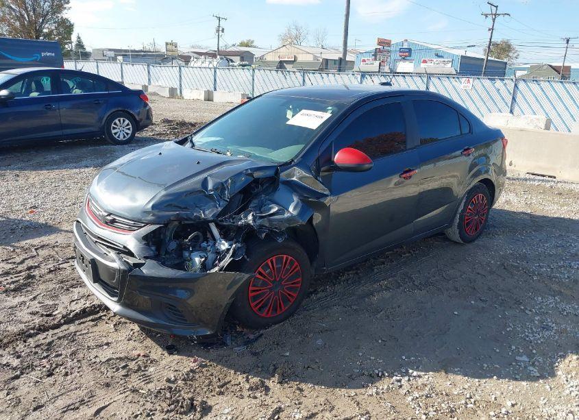 Photo 2 of 2018 Chevrolet Sonic LS AUTO (VIN 1G1JB5SH9J4119151)