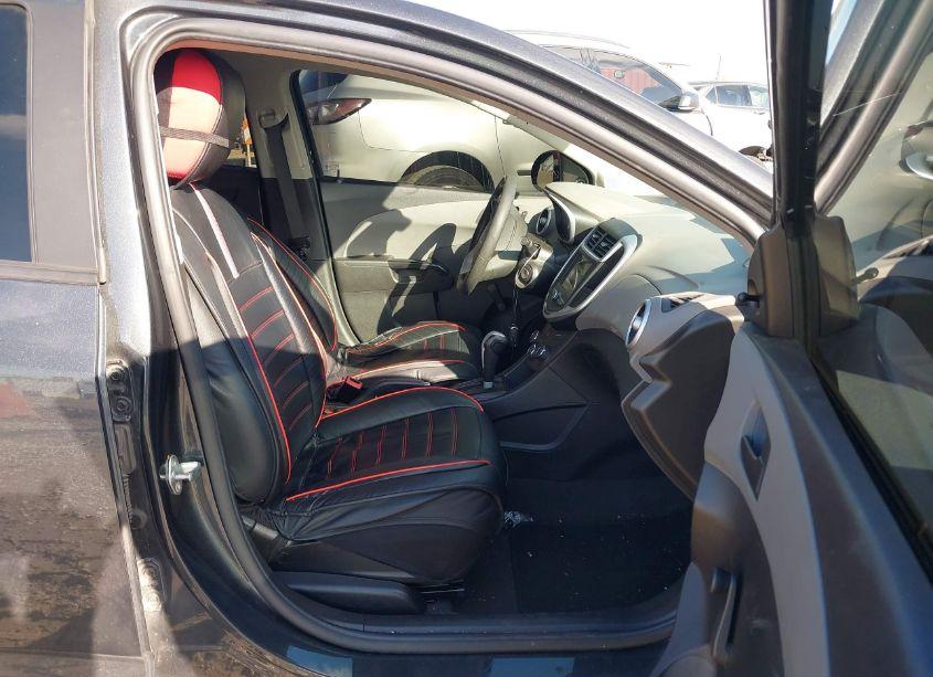 Photo 5 of 2018 Chevrolet Sonic LS AUTO (VIN 1G1JB5SH9J4119151)