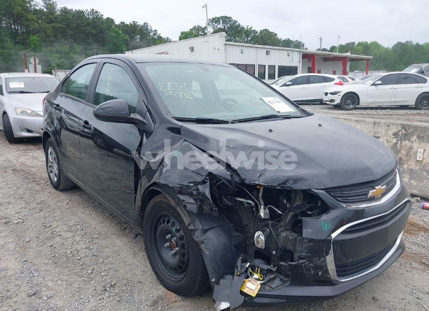 2018 Chevrolet Sonic LS AUTO (VIN 1G1JB5SH9J4126214) main photo
