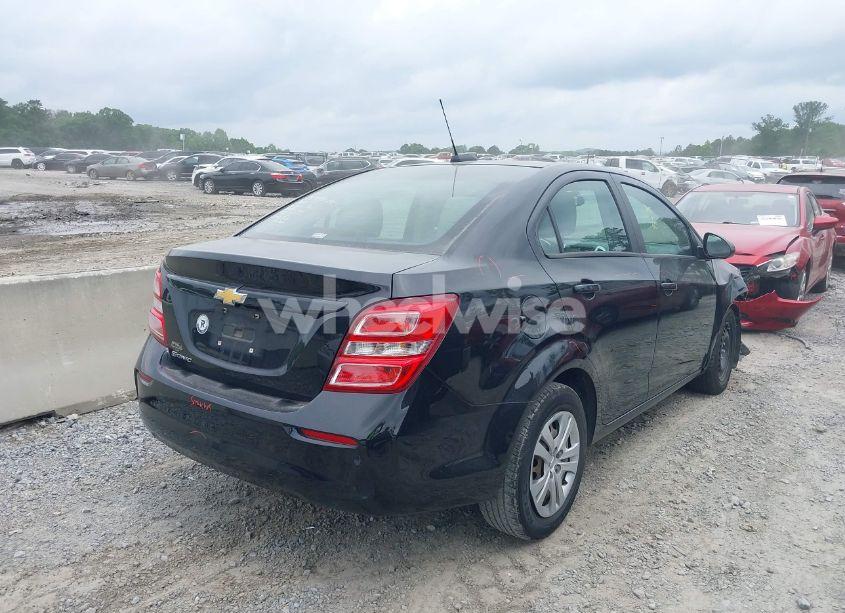 Photo 4 of 2018 Chevrolet Sonic LS AUTO (VIN 1G1JB5SH9J4126214)