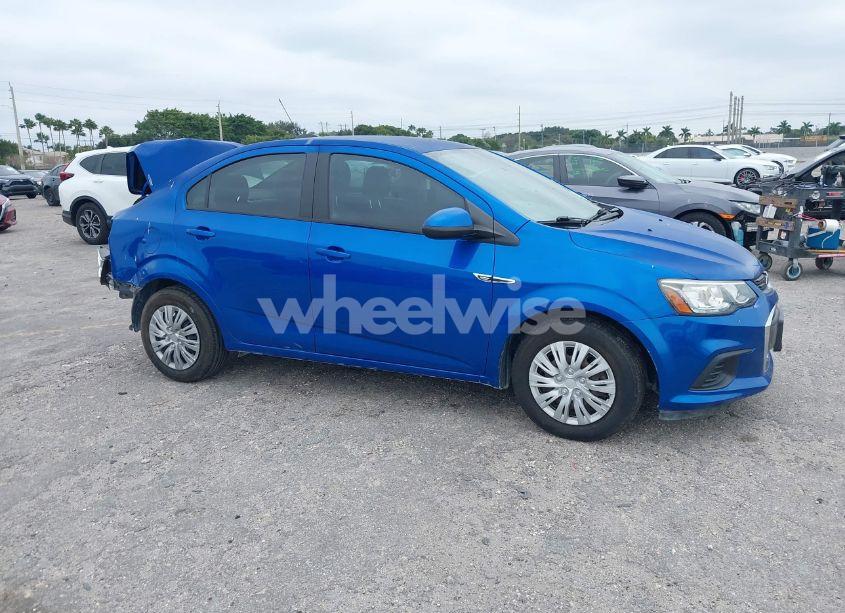 2017 Chevrolet Sonic LS AUTO (VIN 1G1JB5SHXH4129505) main photo