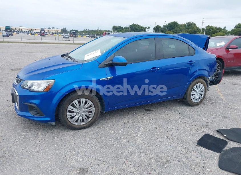 Photo 2 of 2017 Chevrolet Sonic LS AUTO (VIN 1G1JB5SHXH4129505)
