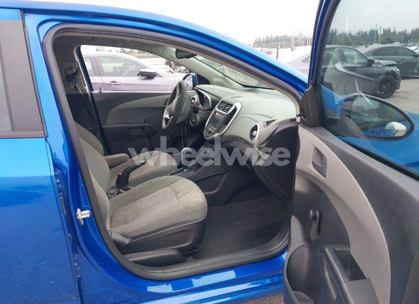 Photo 5 of 2017 Chevrolet Sonic LS AUTO (VIN 1G1JB5SHXH4129505)