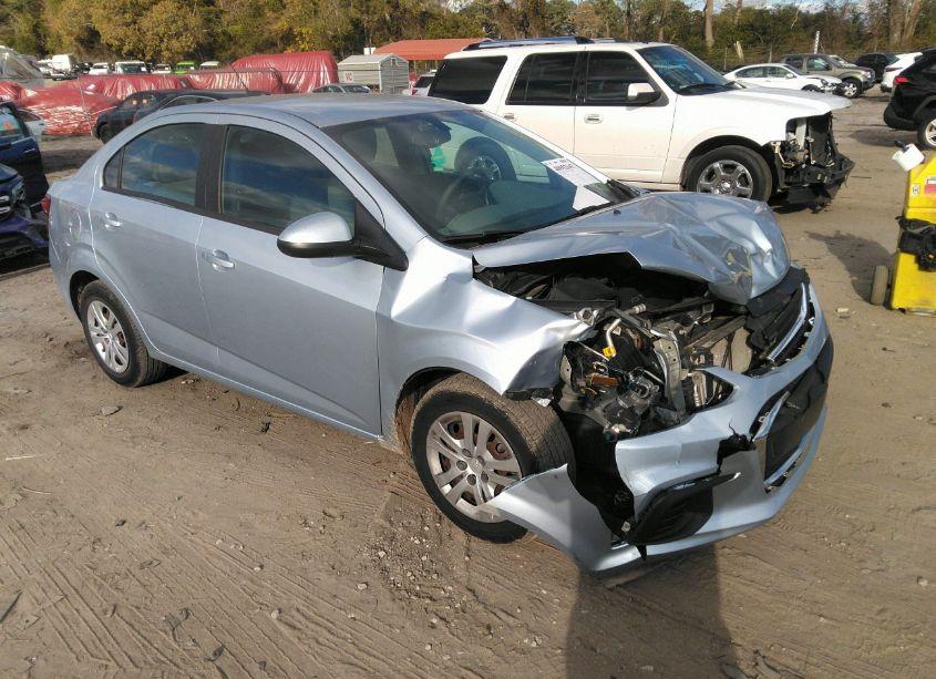 2017 Chevrolet Sonic LS AUTO (VIN 1G1JB5SHXH4146109) main photo