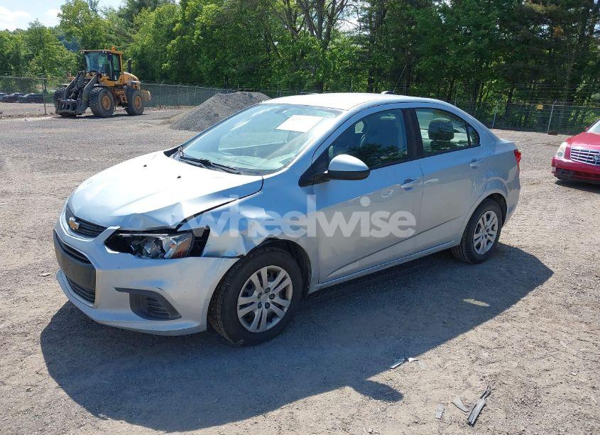 Photo 2 of 2017 Chevrolet Sonic LS AUTO (VIN 1G1JB5SHXH4147759)