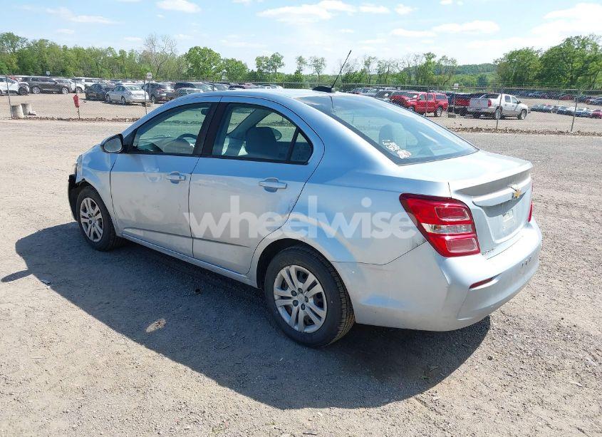 Photo 3 of 2017 Chevrolet Sonic LS AUTO (VIN 1G1JB5SHXH4147759)