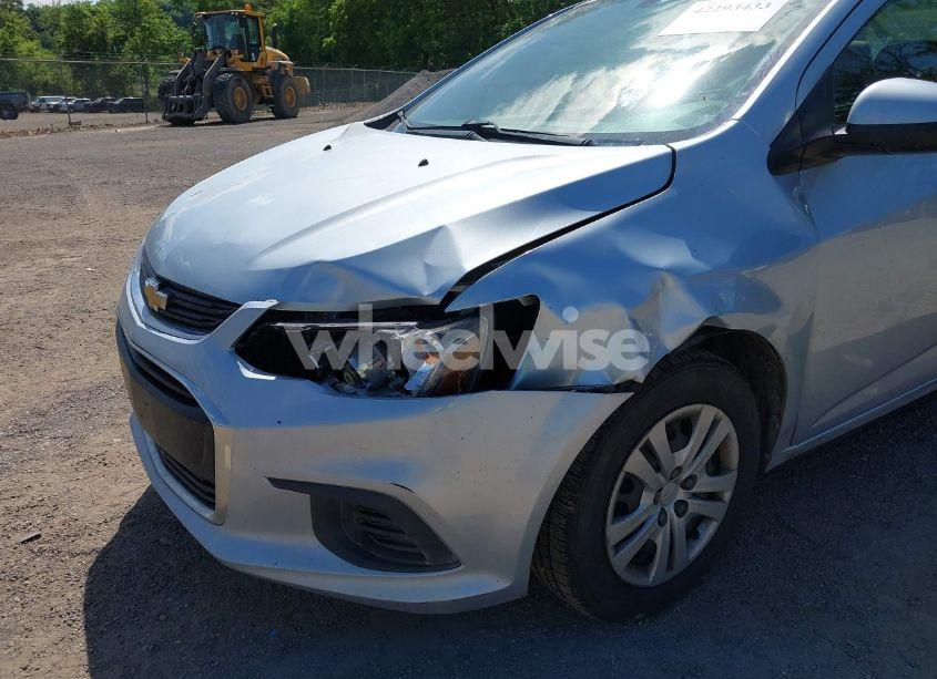 Photo 6 of 2017 Chevrolet Sonic LS AUTO (VIN 1G1JB5SHXH4147759)