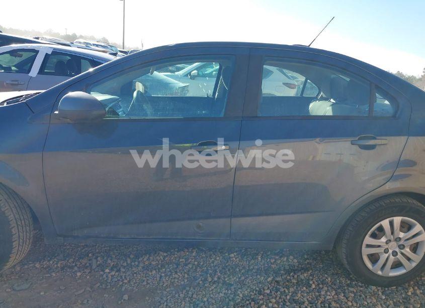 Photo 14 of 2017 Chevrolet Sonic LS AUTO (VIN 1G1JB5SHXH4160270)