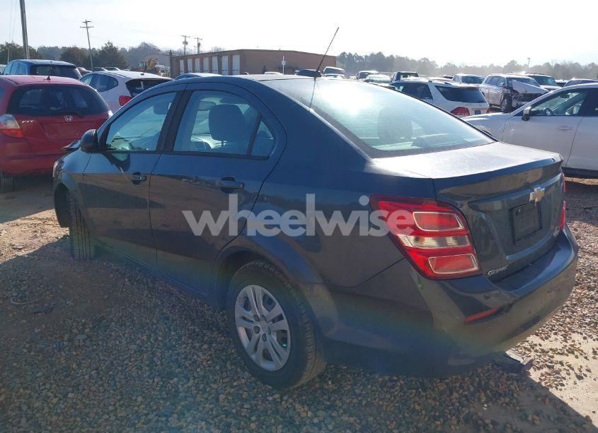 Photo 3 of 2017 Chevrolet Sonic LS AUTO (VIN 1G1JB5SHXH4160270)