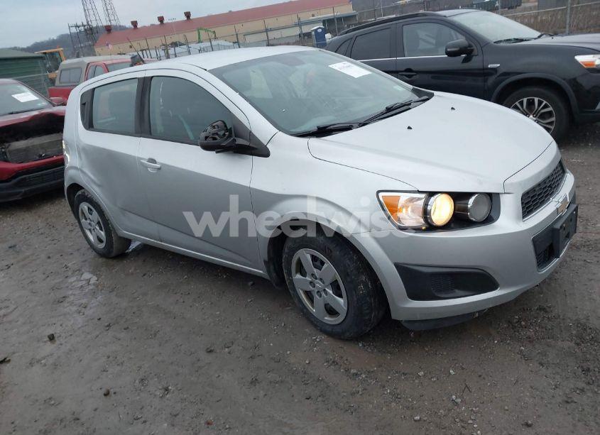 2013 Chevrolet Sonic LS MANUAL (VIN 1G1JB6SGXD4217476) main photo