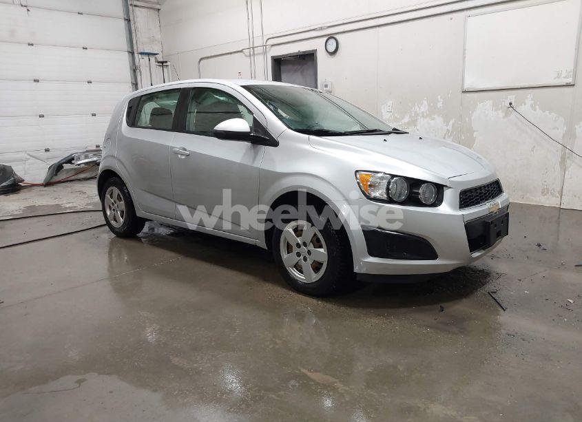 2013 Chevrolet Sonic LS MANUAL (VIN 1G1JB6SH3D4203220) main photo