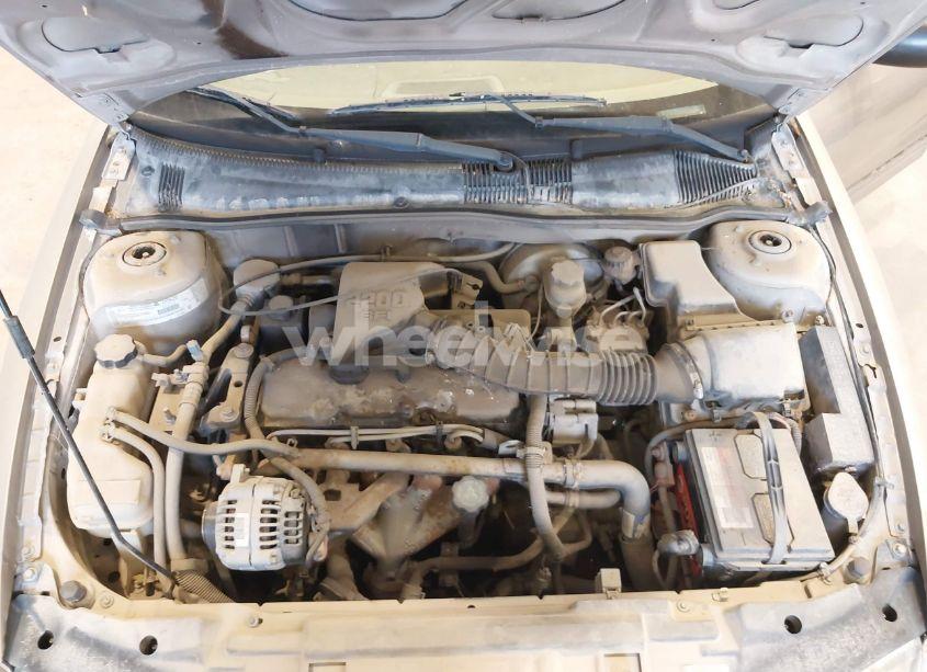 Photo 10 of 2001 Chevrolet Cavalier (VIN 1G1JC524017104935)