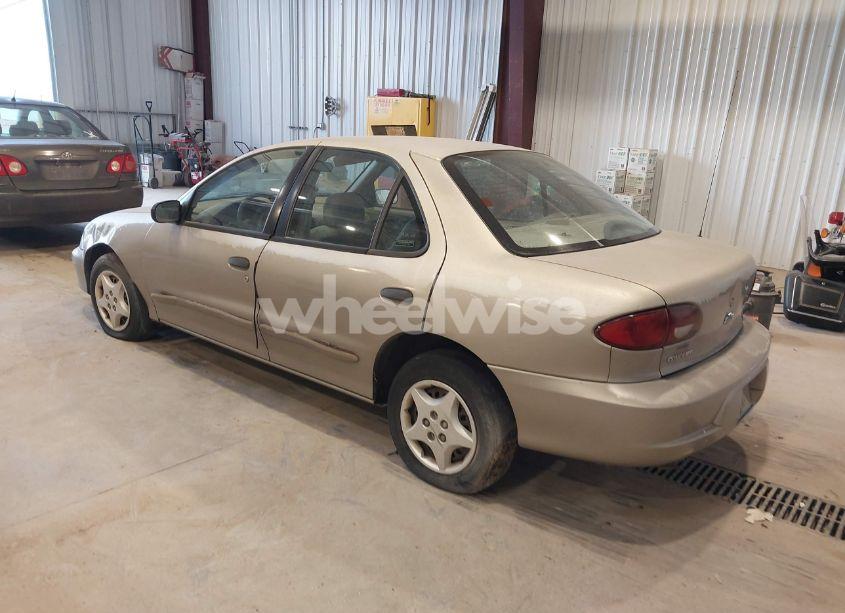 Photo 3 of 2001 Chevrolet Cavalier (VIN 1G1JC524017104935)