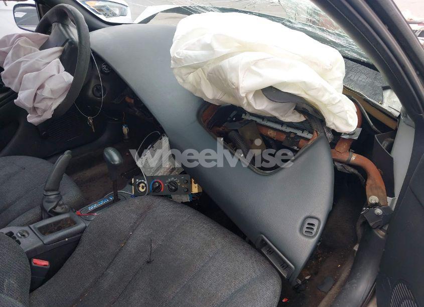 Photo 5 of 2002 Chevrolet Cavalier (VIN 1G1JC524127417784)