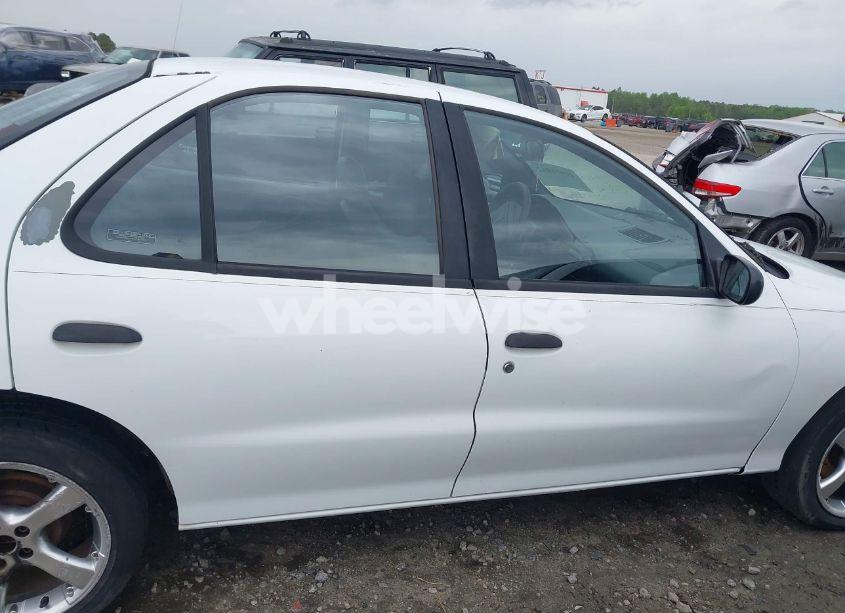 Photo 13 of 1999 Chevrolet Cavalier (VIN 1G1JC5241X7260880)