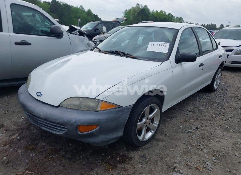 Photo 2 of 1999 Chevrolet Cavalier (VIN 1G1JC5241X7260880)