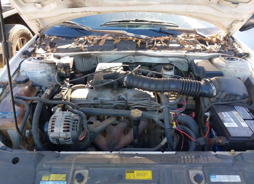 Photo 10 of 2000 Chevrolet Cavalier (VIN 1G1JC5241Y7374928)