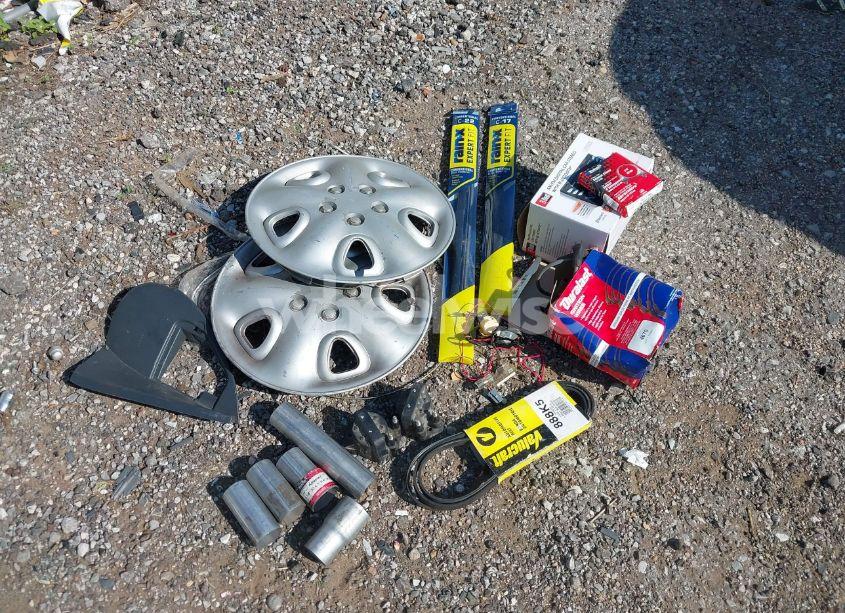 Photo 12 of 2001 Chevrolet Cavalier (VIN 1G1JC524417270603)