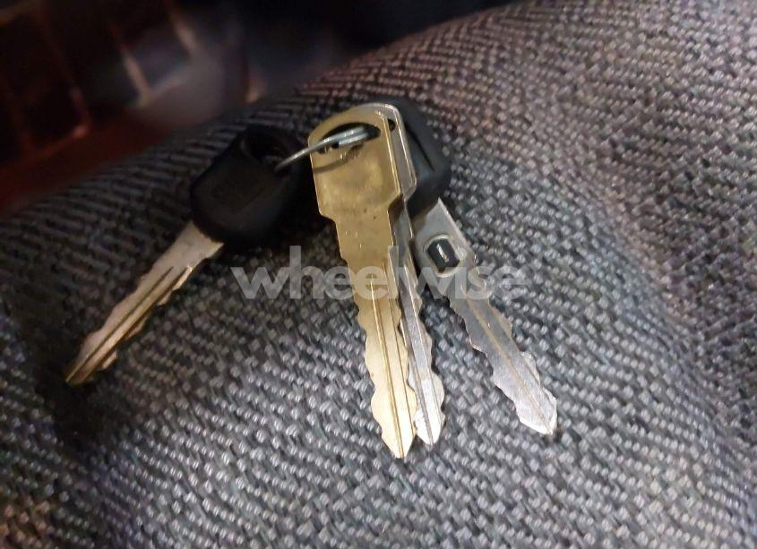 Photo 11 of 2001 Chevrolet Cavalier (VIN 1G1JC524617386529)