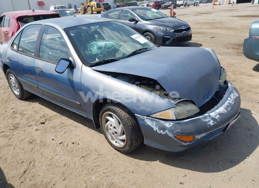 1998 Chevrolet Cavalier (VIN 1G1JC5247W7197718) main photo