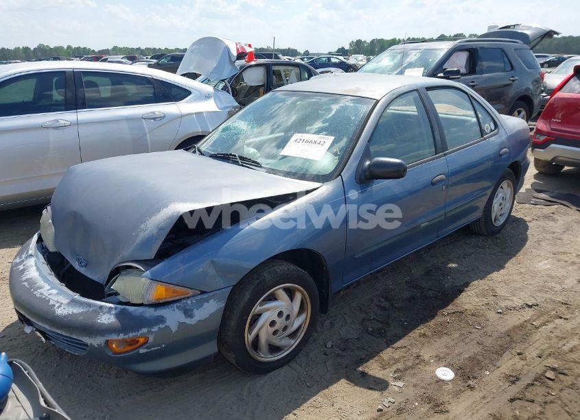 Photo 2 of 1998 Chevrolet Cavalier (VIN 1G1JC5247W7197718)