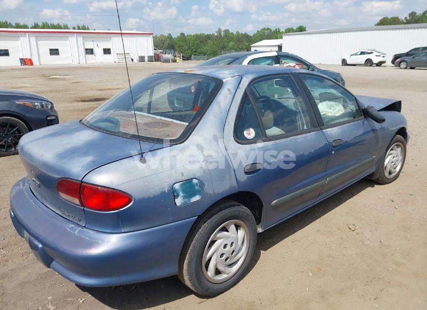 Photo 4 of 1998 Chevrolet Cavalier (VIN 1G1JC5247W7197718)