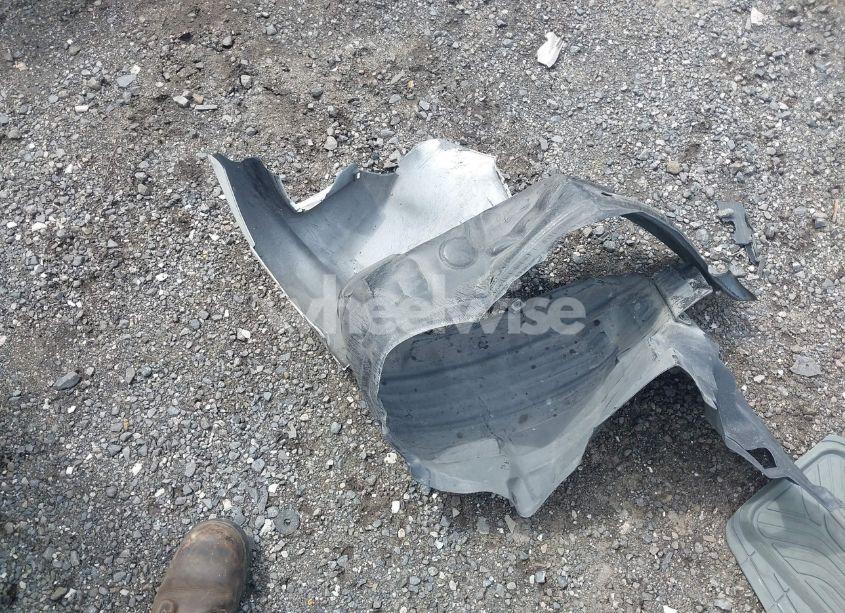 Photo 12 of 1998 Chevrolet Cavalier (VIN 1G1JC5248W7145823)