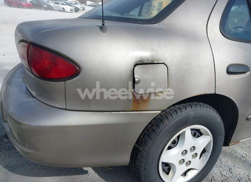 Photo 15 of 2000 Chevrolet Cavalier (VIN 1G1JC5248Y7175200)