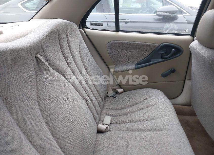 Photo 8 of 2001 Chevrolet Cavalier (VIN 1G1JC524X17368471)