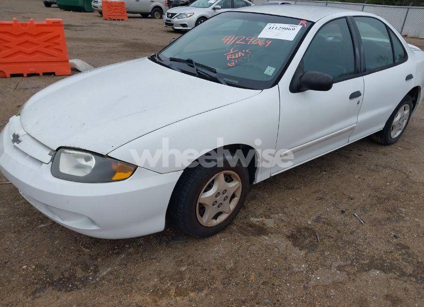 Photo 2 of 2005 Chevrolet Cavalier (VIN 1G1JC52F457164319)