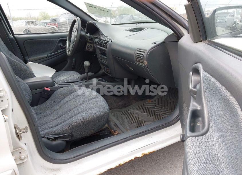 Photo 5 of 2005 Chevrolet Cavalier (VIN 1G1JC52F957209142)